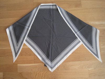Prickig Trekantig Scarf Svart Vit