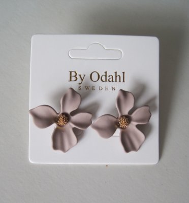 By Odahl Örhängen Beige Blomma