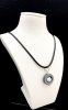 Halsband Hematit Med Vit Pärla Selma Magnani Smyckesdesign