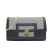 Svart liten mönstrad kuvertväska clutch med axelrem kedja
