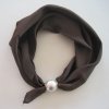 Brun Scarf Med Magnet