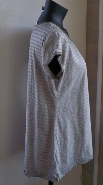 Stentvättad T-shirt Grå