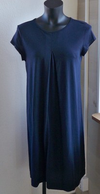 Marinblå Jerseyklänning Med Kort Ärm