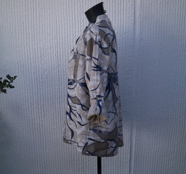 Beige Mönstrad Linneblus Med Lång Ärm. Puro Lino