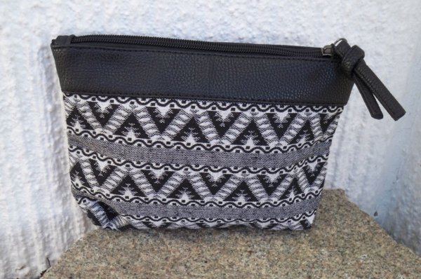 Mönstrad Svart Vit Sminkväska Bags by Dansk