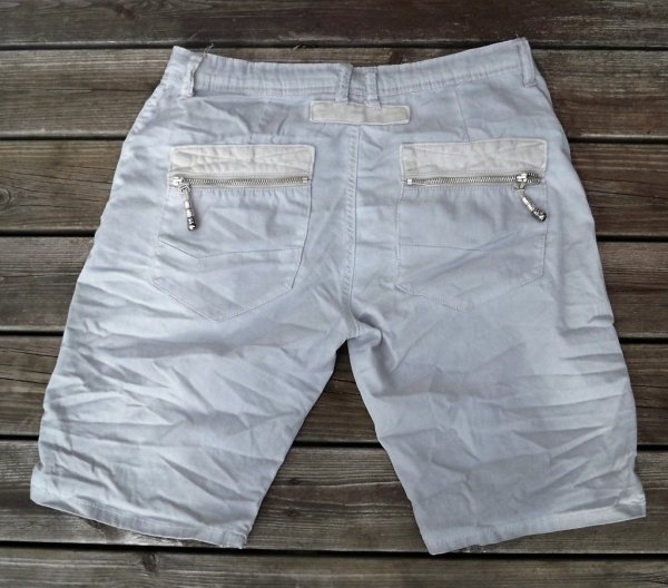 Grå Shorts med dragkedjor
