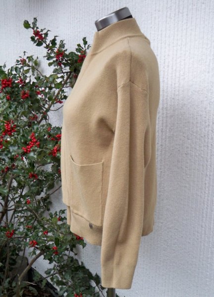 Kamelbeige Stickad Kofta Jacka
