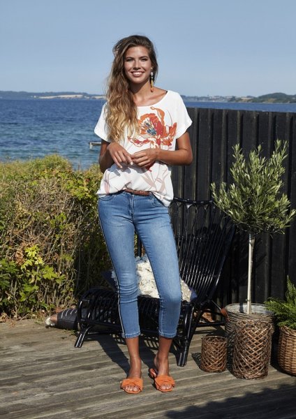 Naturvit Topp Med Orange Mönster Ze-Ze