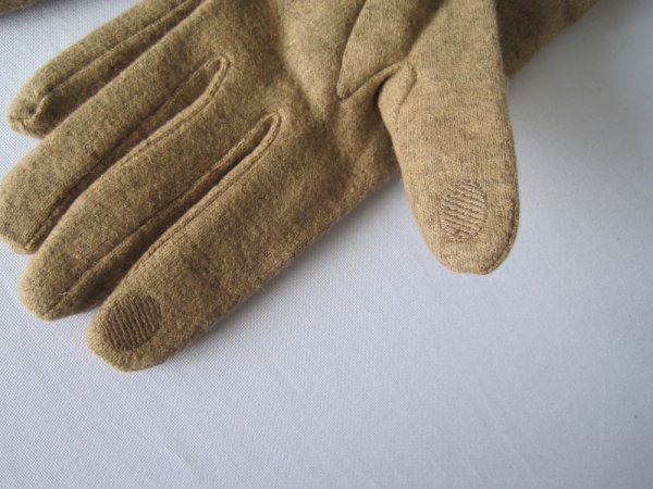 Elsa Stickade Beige Handskar Fingervantar