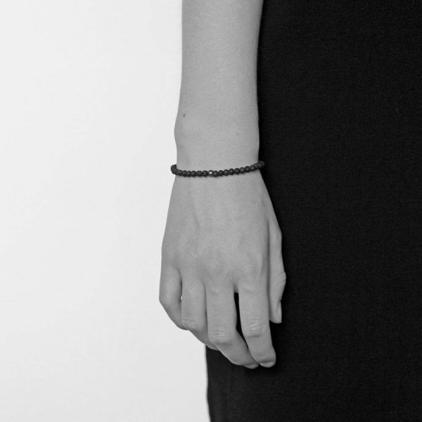 Elastiskt Grått Armband Velvet Silver Dansk Smykkekunst