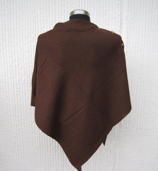 Brun Stickad Poncho Med Knappar