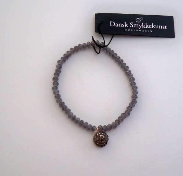 Elastiskt Armband Med Grå Glaspärlor Molly Dansk Smykkekunst